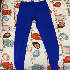 ⭐️Cropped blue athletic leggings